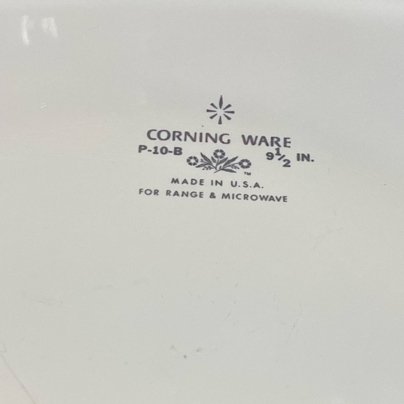 CorningWare Yellow Floral Bouquet P-10-B, 9 1/2” Casserole with Lid - Picture 6 of 7